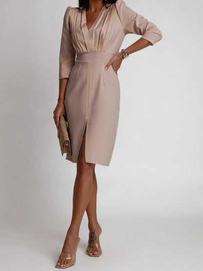 Elegant and casual solid color V-neck pleated three-quarter sleeve slit high-waisted dress